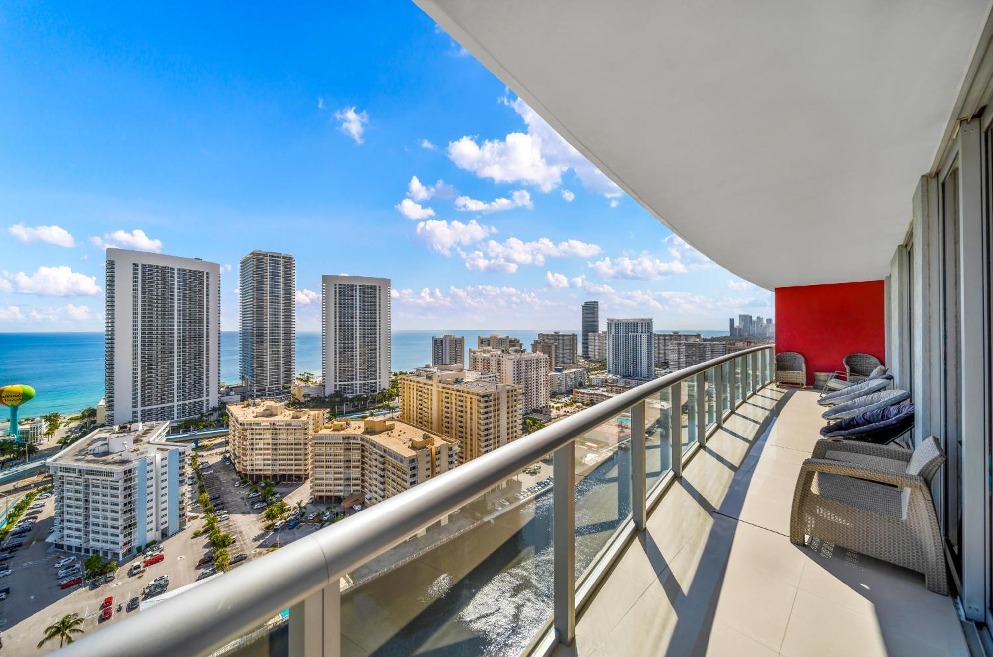 Resort-Style Living With Direct Ocean Views - 3Br Beauty Холандейл Бийч Екстериор снимка