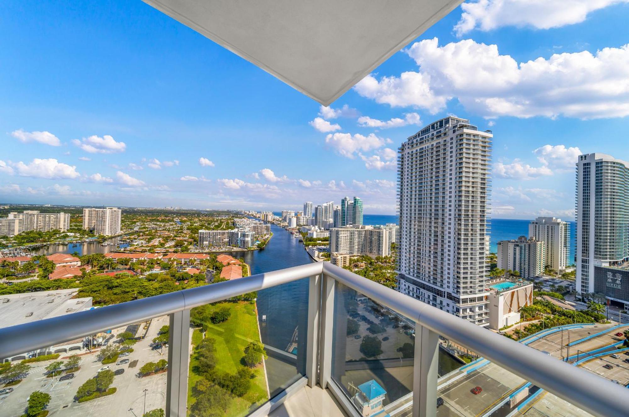 Resort-Style Living With Direct Ocean Views - 3Br Beauty Холандейл Бийч Екстериор снимка