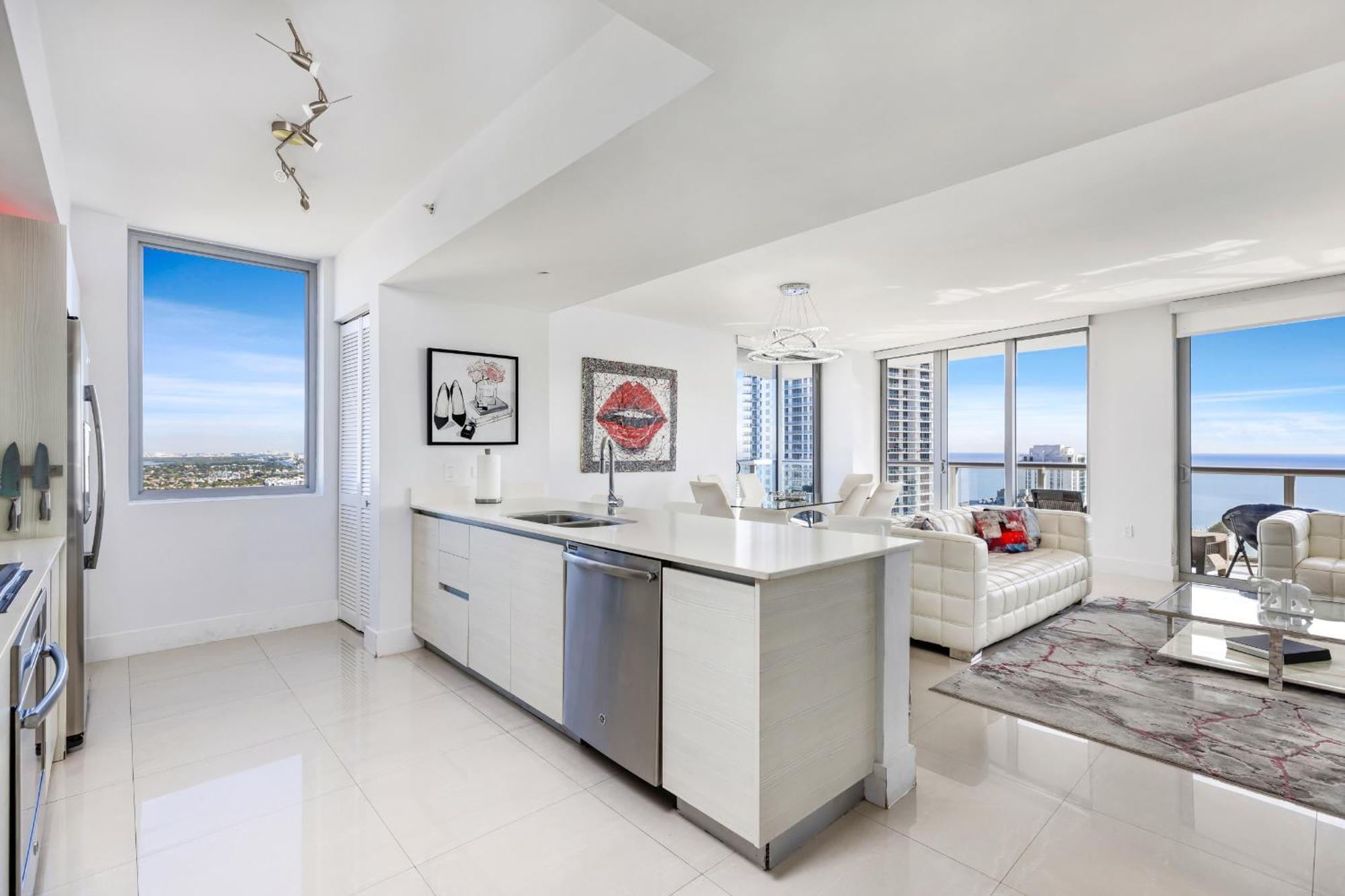 Resort-Style Living With Direct Ocean Views - 3Br Beauty Холандейл Бийч Екстериор снимка