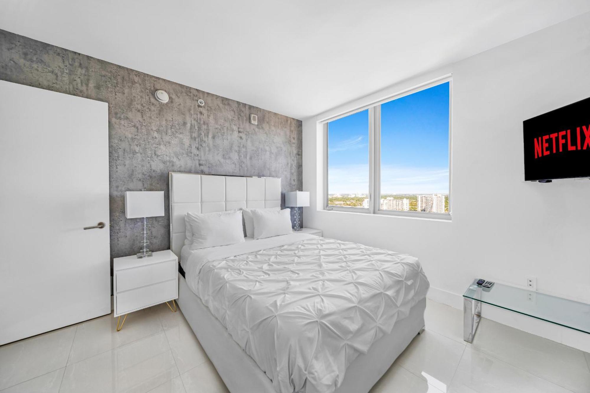 Resort-Style Living With Direct Ocean Views - 3Br Beauty Холандейл Бийч Екстериор снимка