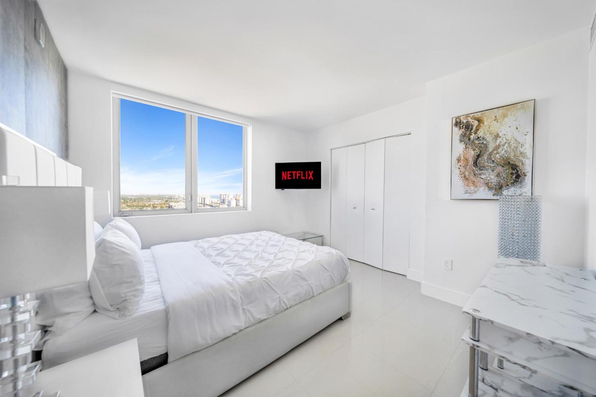 Resort-Style Living With Direct Ocean Views - 3Br Beauty Холандейл Бийч Екстериор снимка