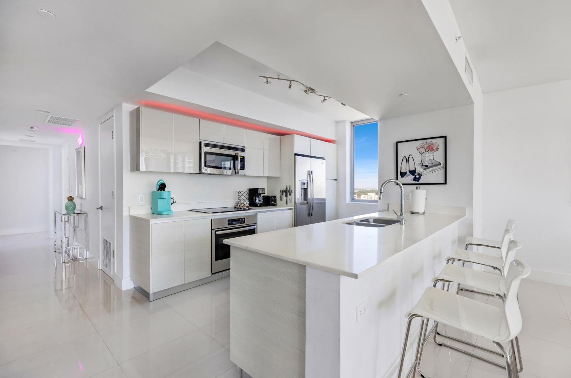 Resort-Style Living With Direct Ocean Views - 3Br Beauty Холандейл Бийч Екстериор снимка