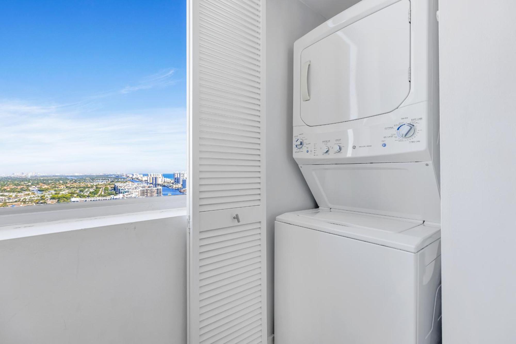 Resort-Style Living With Direct Ocean Views - 3Br Beauty Холандейл Бийч Екстериор снимка